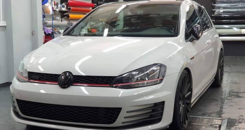 צביעת רכב מצבע שחור לצבע אפור סופה