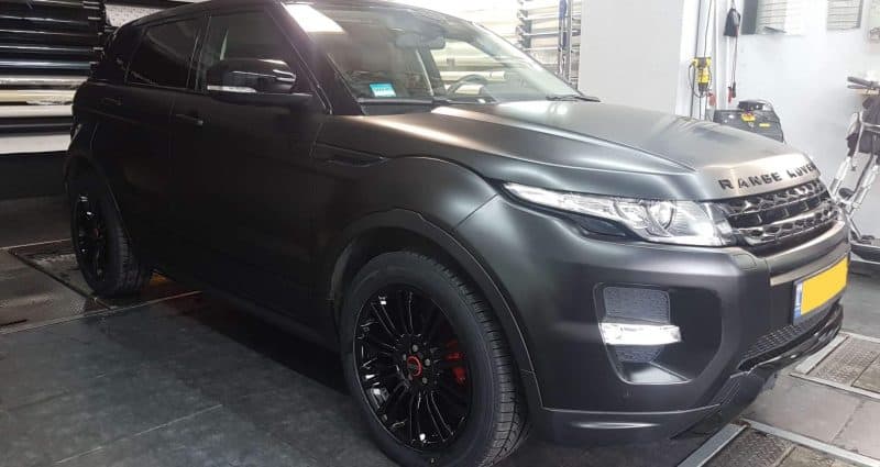 צביעת ג'אנטים לרכב לצבע שחור מבריק